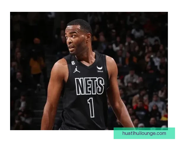 胡克波尔蒂砍下32+10统治内线 佩特沃伦联手带领球队客场战胜篮网